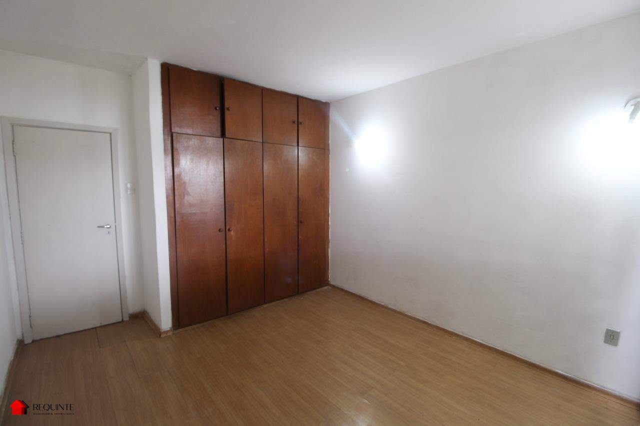 SQS 410 BL. J – Ótimo estado, 02 Quartos + deposito no subsolo, 60 m²- Asa Sul