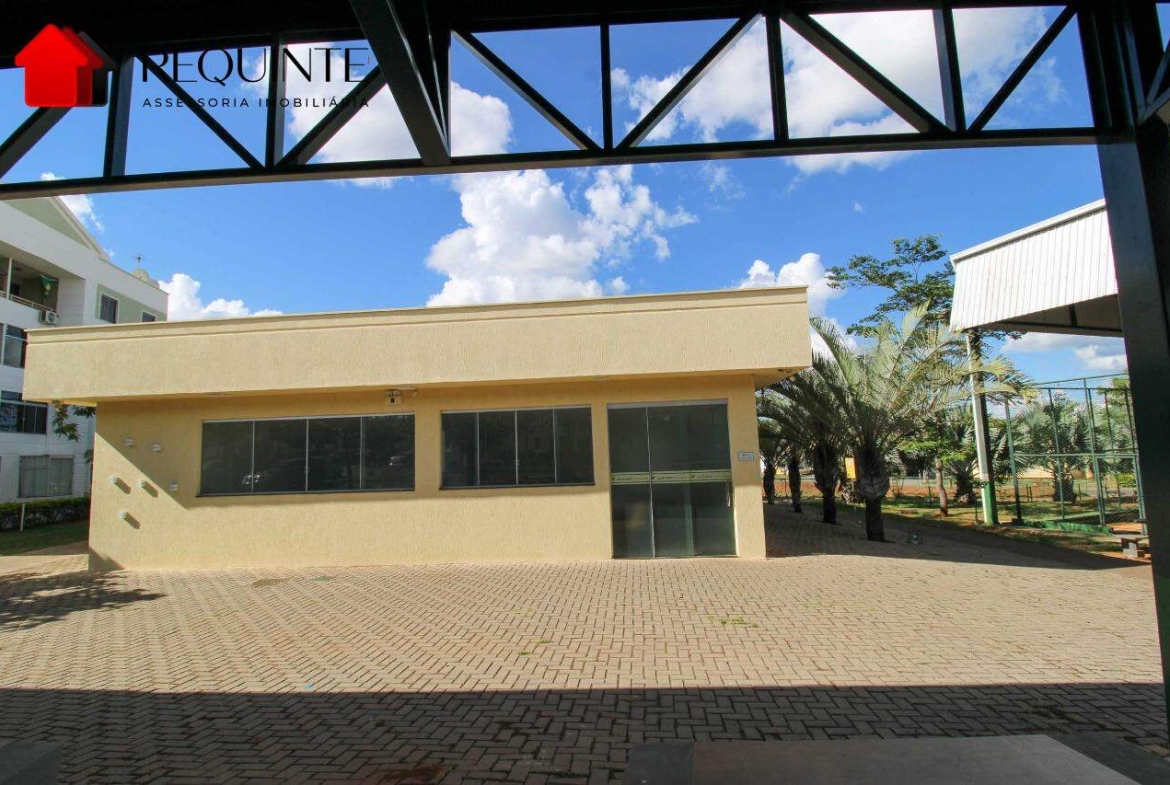 QC 11, Jardim Mangueiral, Apartamento reformado, 02 quartos, 01 vaga e lazer 47m²
