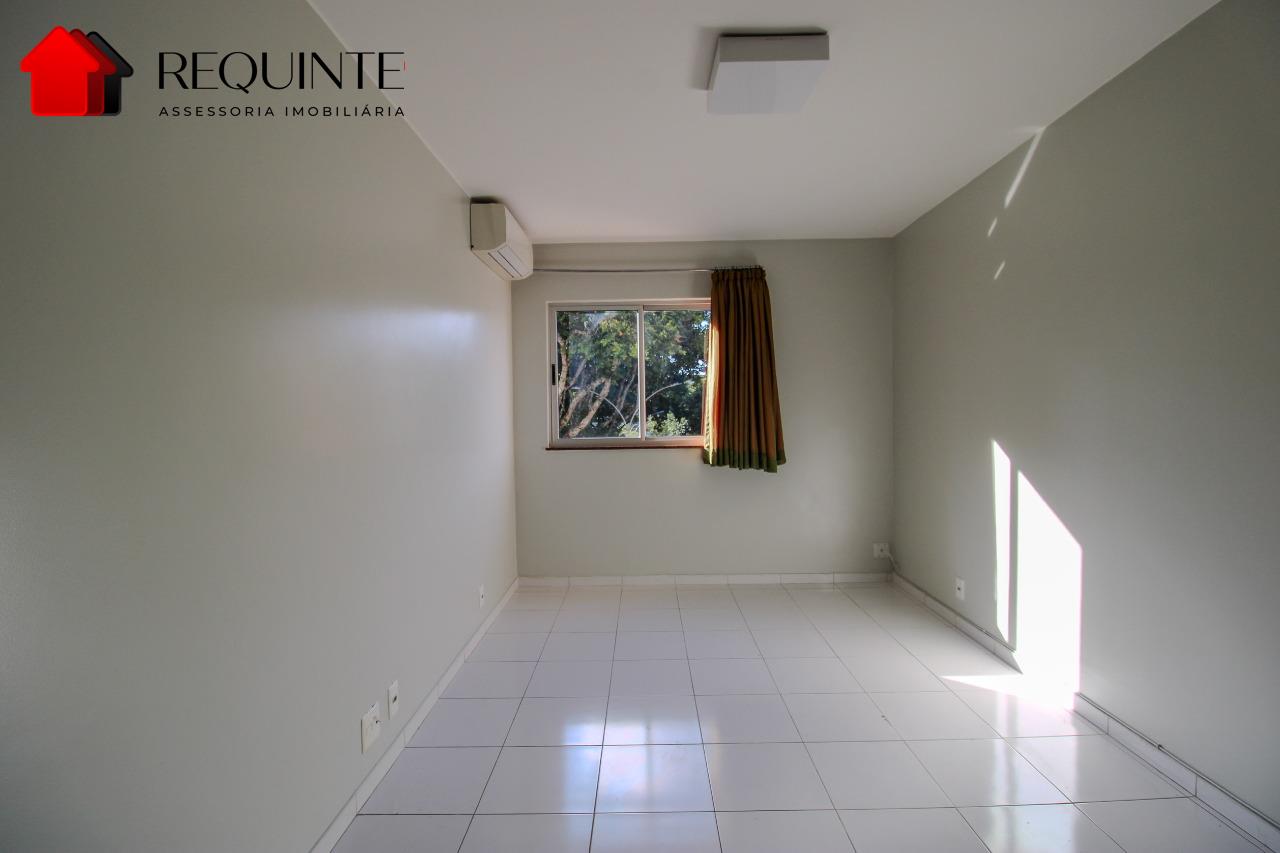 SQN 216, BLOCO A – Reformado, 01 Quarto, 01 Vaga de garagem, Vista livre com elevador – 42m²