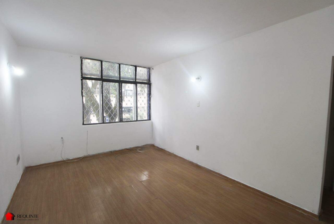 SQS 410 BL. J – Ótimo estado, 02 Quartos + deposito no subsolo, 60 m²- Asa Sul