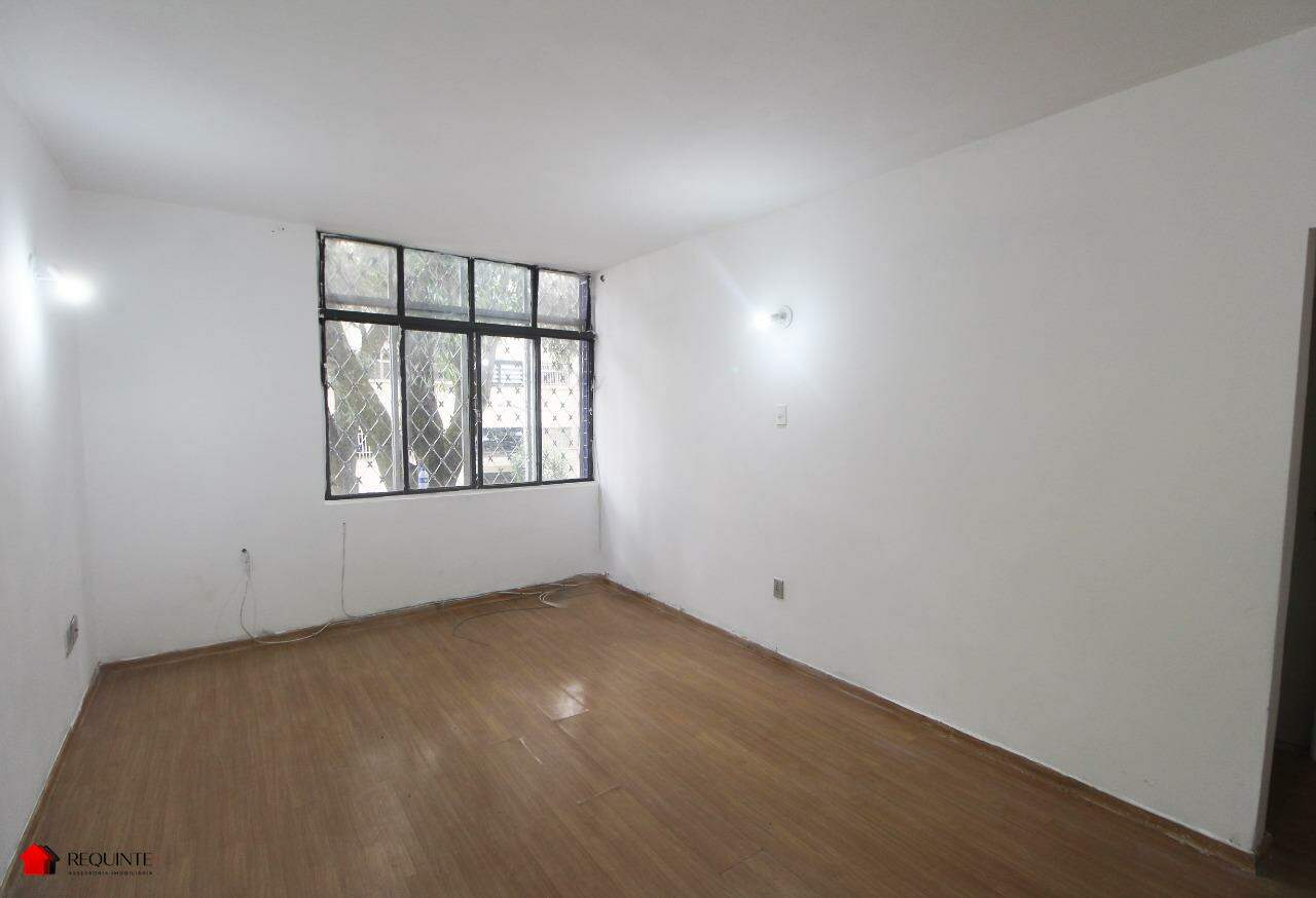 SQS 410 BL. J – Ótimo estado, 02 Quartos + deposito no subsolo, 60 m²- Asa Sul