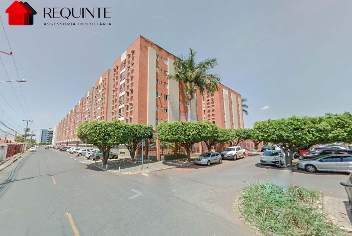 QI 23 – Ed. Guará Nobre, Apartamento 02 quartos, varanda e localização ao lado da estação do metrô