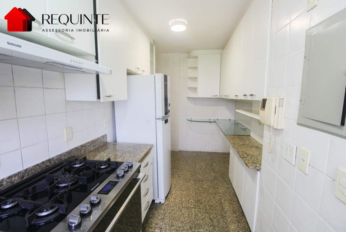 SQS 116 Bloco E – Ed. Cabrália, 04 quartos, 02 suíte, 02 vagas, 184m², Asa Sul