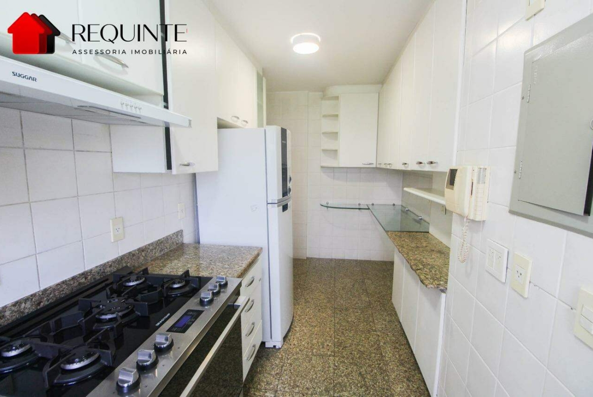 SQS 116 Bloco E – Ed. Cabrália, 04 quartos, 02 suíte, 02 vagas, 186m², Asa Sul