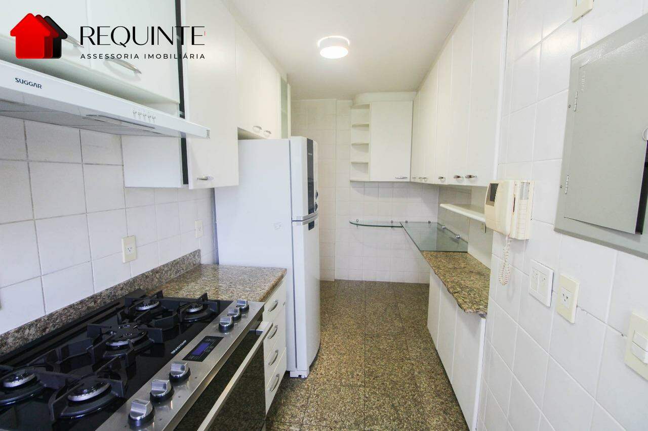 SQS 116 Bloco E – Ed. Cabrália, 04 quartos, 02 suíte, 02 vagas, 186m², Asa Sul