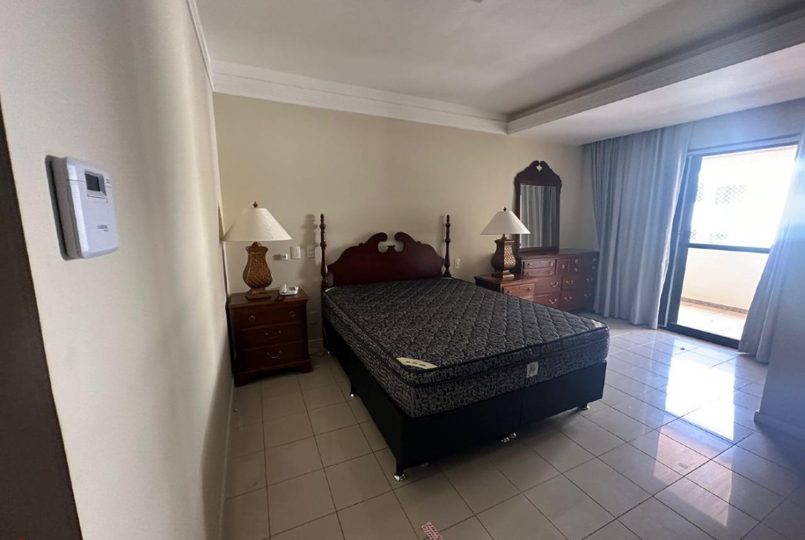 SQN 209 – Ed. Paço Imperial 4 quartos 4 suítes e 2 Vagas 201,60 m², Nascente e livre, Asa Norte