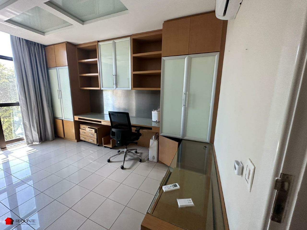 SQN 209 – Ed. Paço Imperial 4 quartos 4 suítes e 2 Vagas 201,60 m², Nascente e livre, Asa Norte