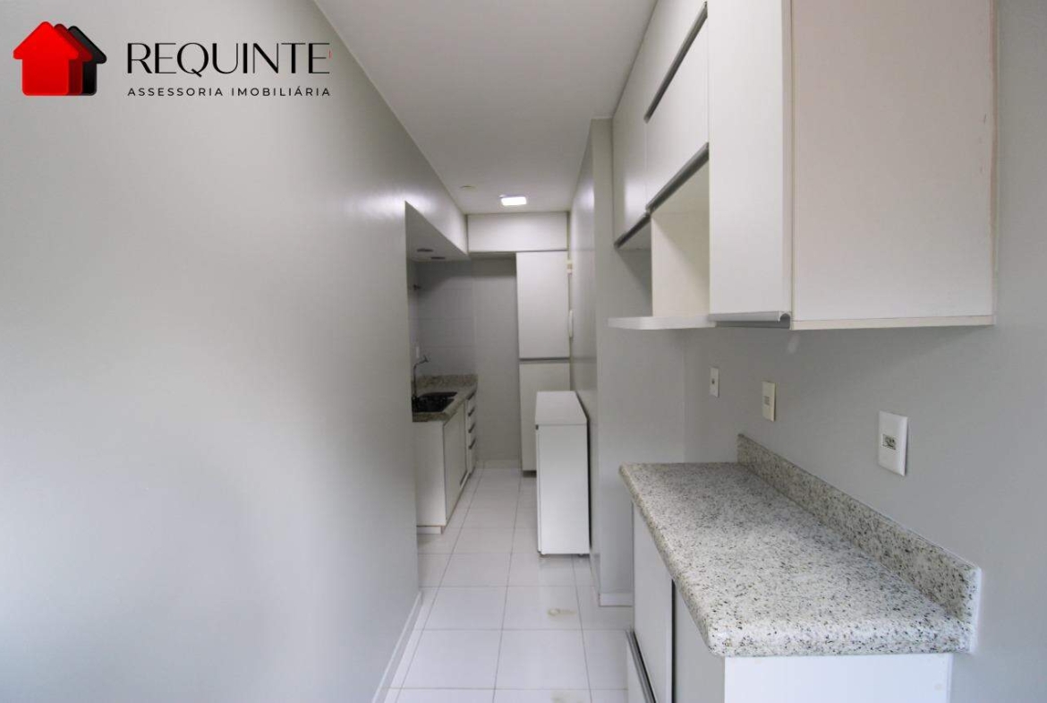 SQN 216, BLOCO A – Reformado, 01 Quarto, 01 Vaga de garagem, Vista livre com elevador – 42m²
