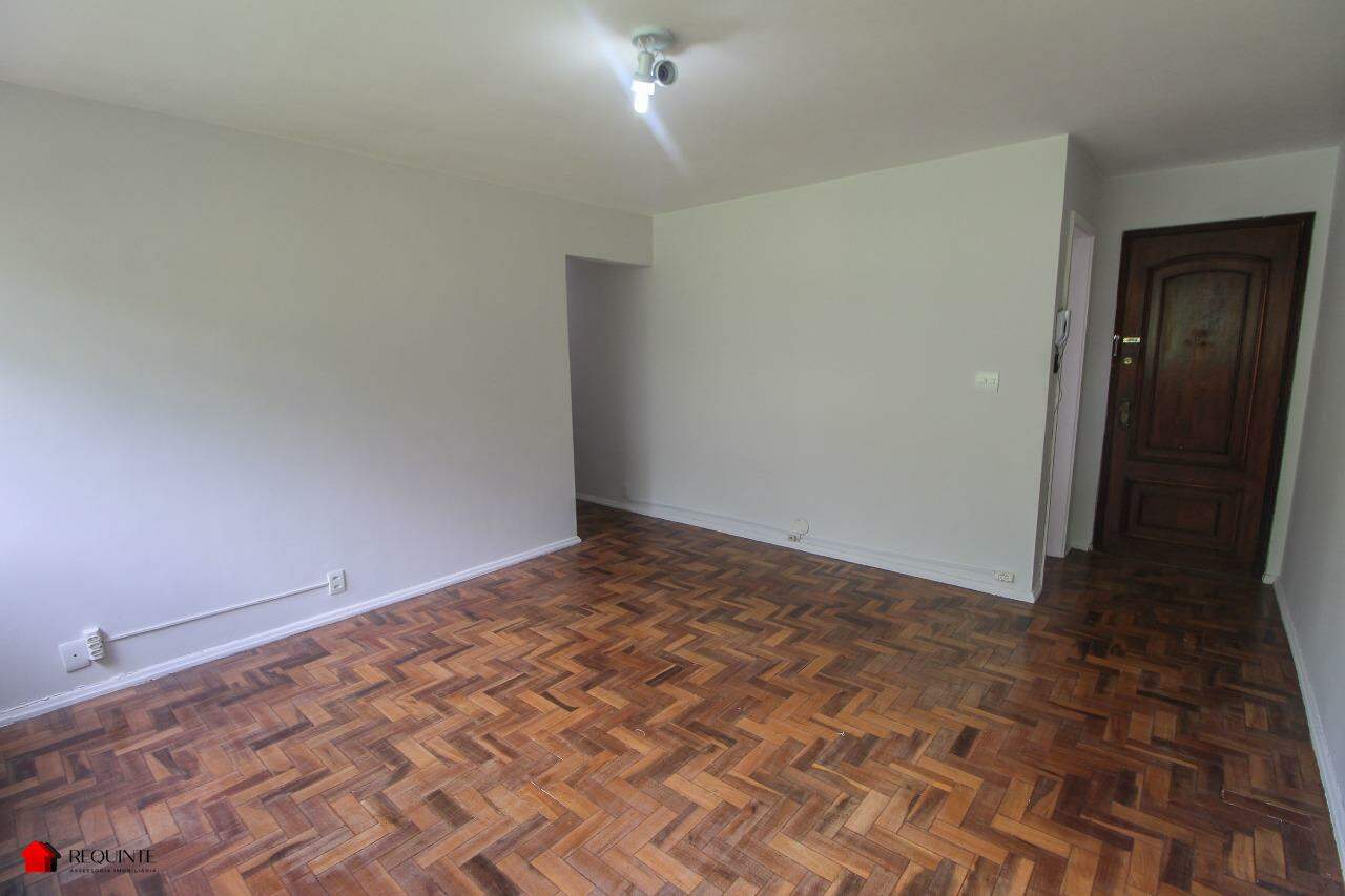 ayrhk-03-1771684576 SQS 412, Bloco I – 03 Quartos mais DCE, Vazado, Nascente, vista livre 77m²