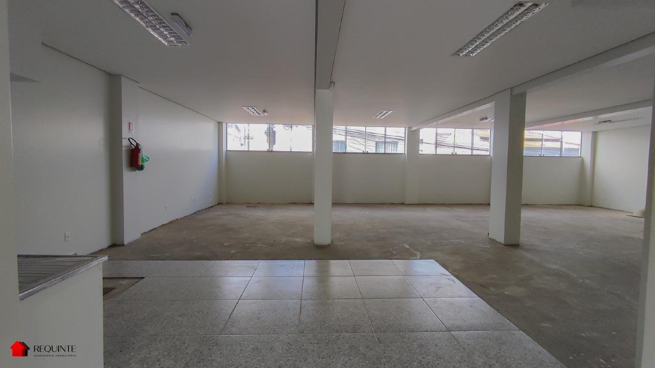 bn7o5-img-20240615-093659-1771528225-1 SHRF / CLS 08- Loja Térrea, frente a avenida principal 236m² Escriturada Riacho fundo I