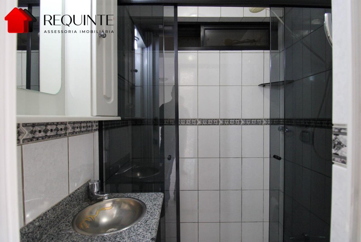 SQN 410 Bloco H – 02 Quartos, vazado, andar alto com vista livre, 44m²– Asa Norte