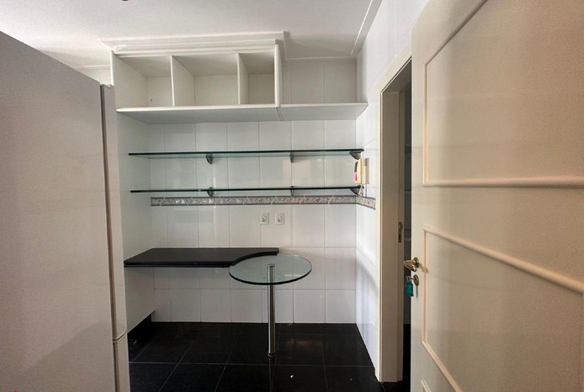 SQN 209 – Ed. Paço Imperial 4 quartos 4 suítes e 2 Vagas 201,60 m², Nascente e livre, Asa Norte