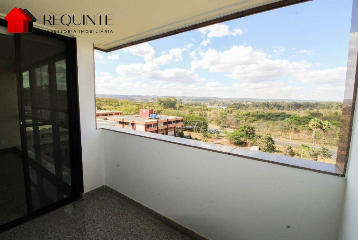 SQN 213 – Ed. Via Mirante do Parque, 4 quartos, 2 Vagas e 180m² – Asa Norte