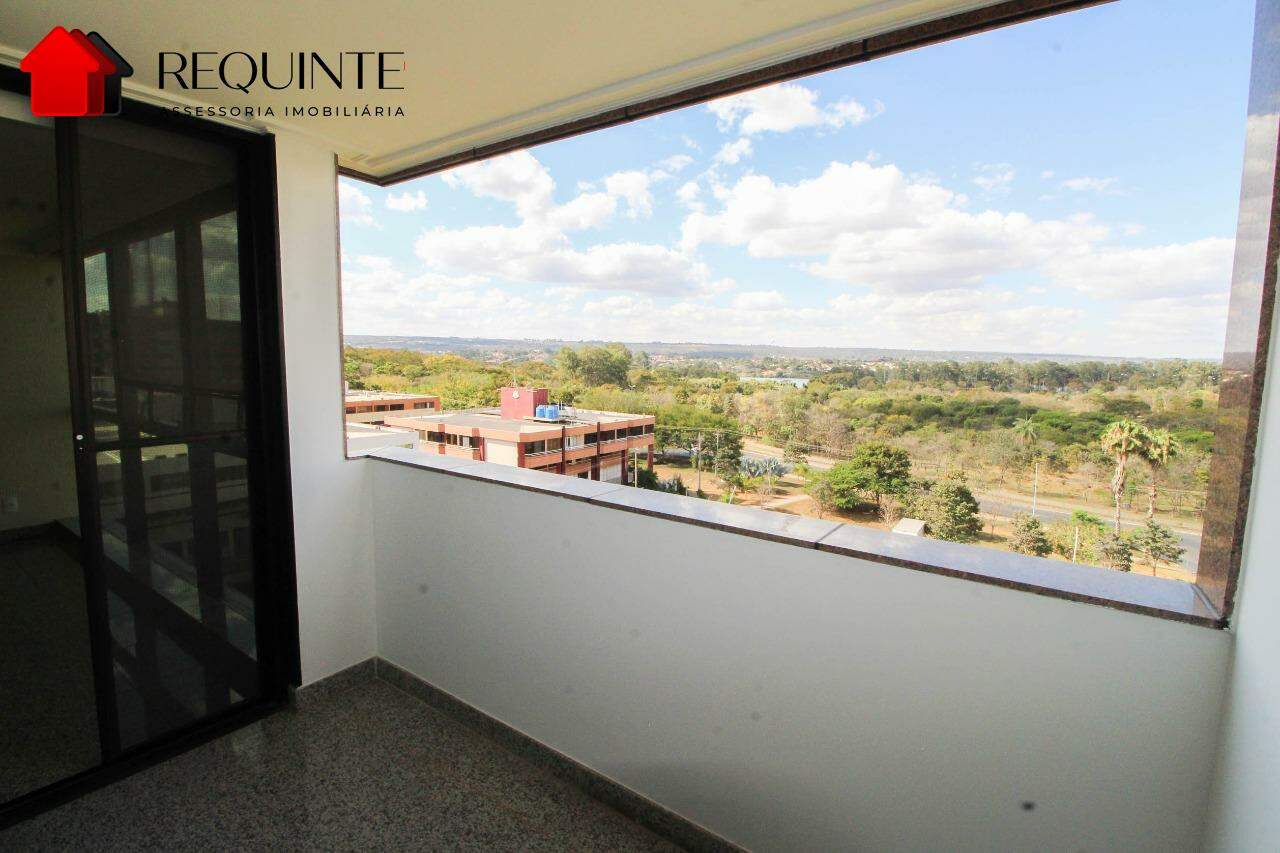 SQN 213 – Ed. Via Mirante do Parque, 4 quartos, 2 Vagas e 180m² – Asa Norte
