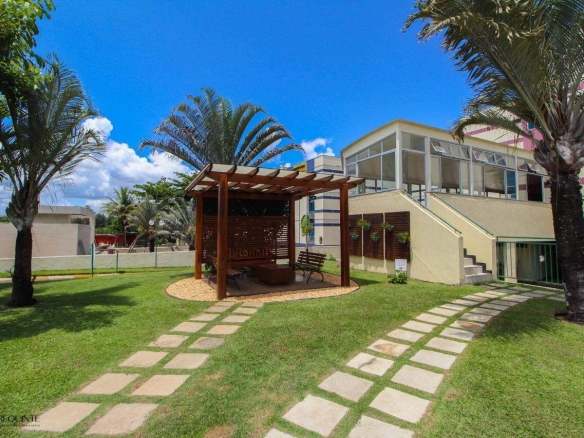 SGAN 912 Bloco F – Ed. Park Ville – Semi-Mobiliada, 01 Quarto e 01 vaga – Asa Norte