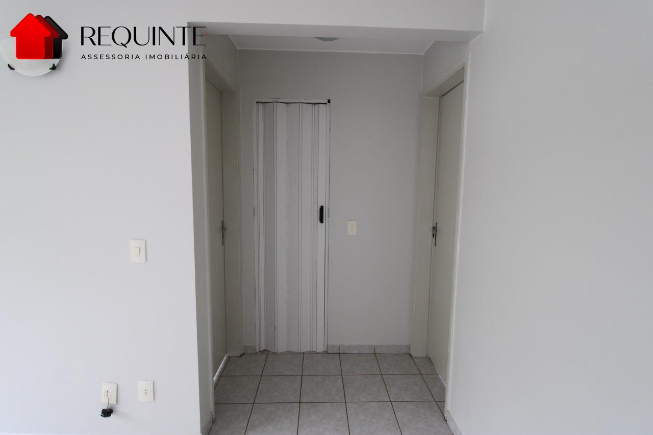 heic6-img-3874-1779136910 SQN 410 Bloco H – 02 Quartos, vazado, andar alto com vista livre, 44m²– Asa Norte