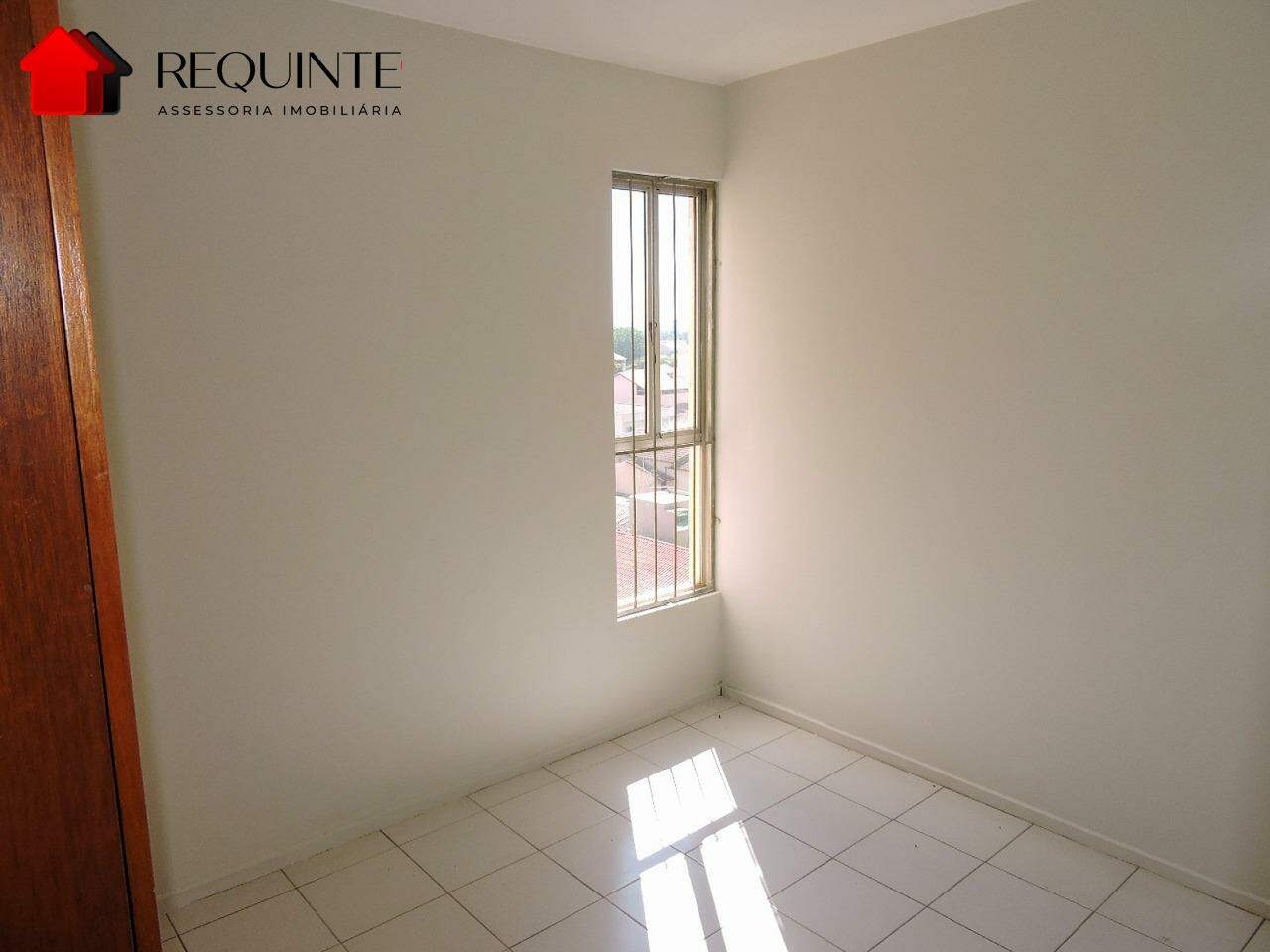 hoqyf-dscn006-1778782481 QI 23 – Ed. Guará Nobre, Apartamento 02 quartos, varanda e localização ao lado da estação do metrô