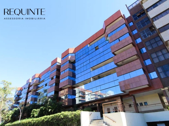 SQS 116 Bloco E – Ed. Cabrália, 04 quartos, 02 suíte, 02 vagas, 186m², Asa Sul