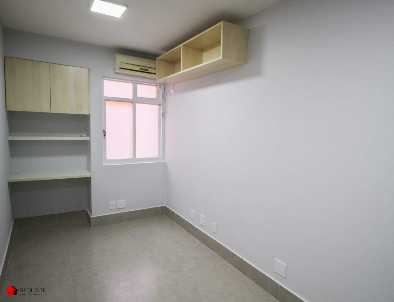 CCSW 05 BL. B – Ed. Beta Studios, 01 Quarto suíte, Com Garagem – Sudoeste.