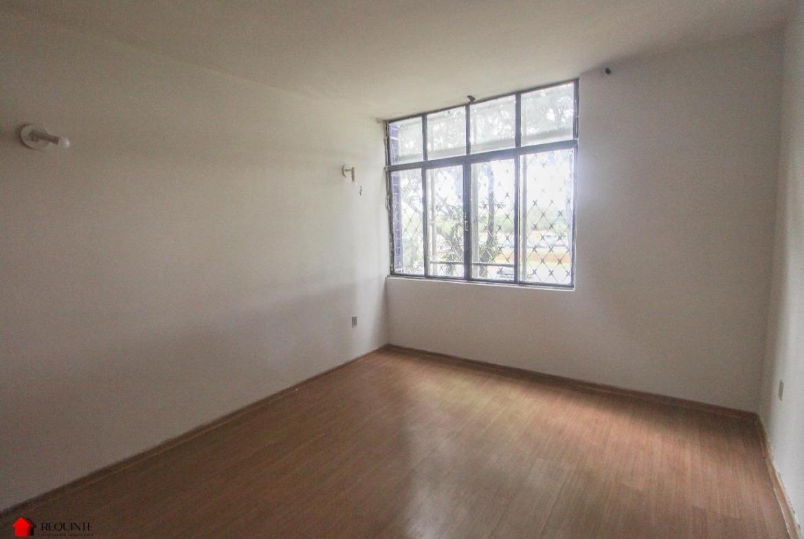 SQS 410 BL. J – Ótimo estado, 02 Quartos + deposito no subsolo, 60 m²- Asa Sul