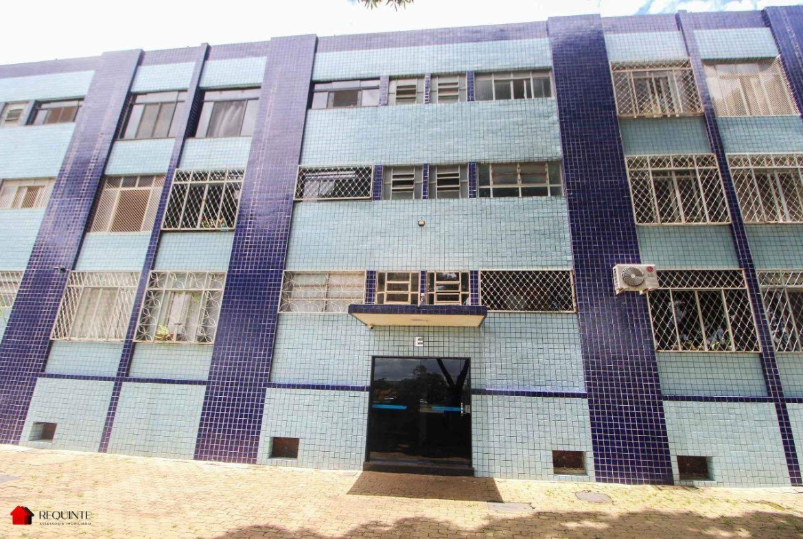 SQS 410 BL. J – Ótimo estado, 02 Quartos + deposito no subsolo, 60 m²- Asa Sul