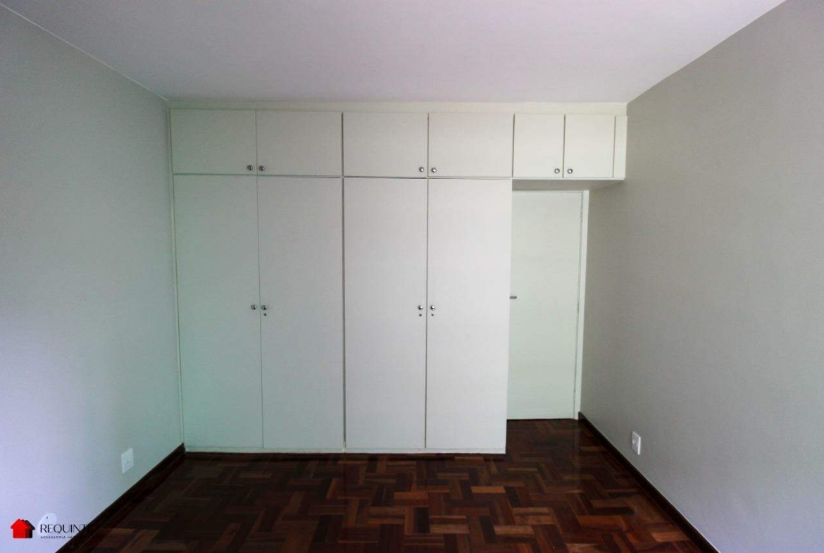 SQN 202 BLOCO H – 3 Quartos, 3 Banheiros, 1 garagem, vazado e vista livre, Asa Norte.