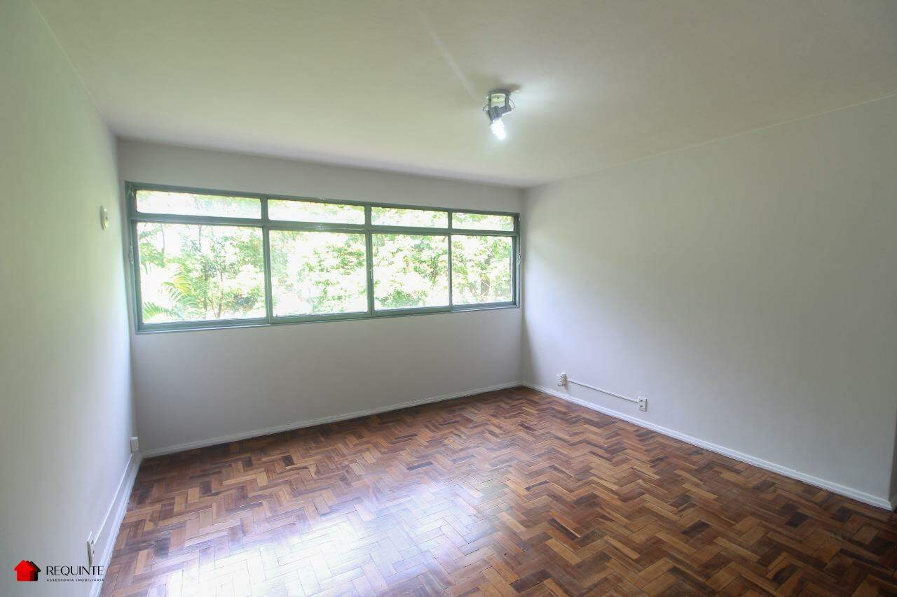 pr332-02-1771684575 SQS 412, Bloco I – 03 Quartos mais DCE, Vazado, Nascente, vista livre 77m²