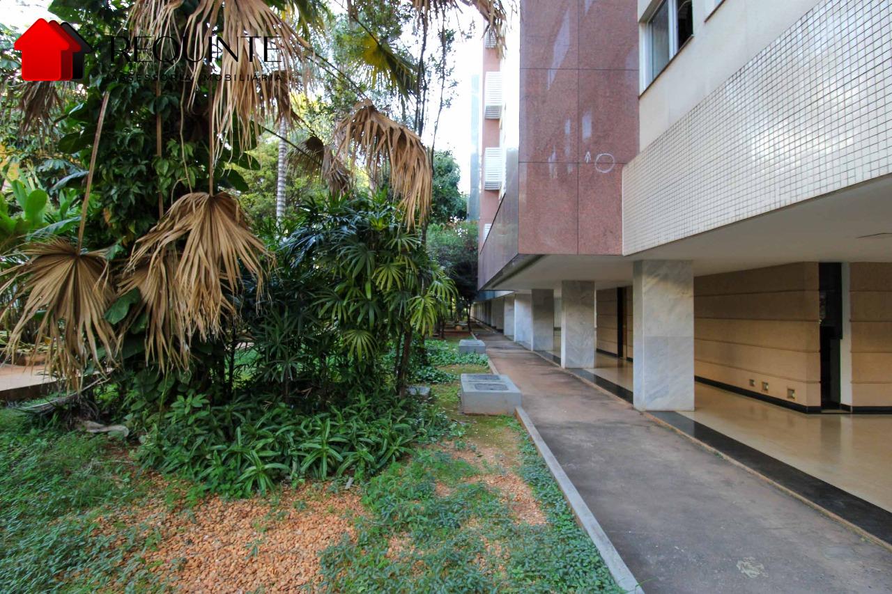 SQN 216, BLOCO A – Reformado, 01 Quarto, 01 Vaga de garagem, Vista livre com elevador – 42m²