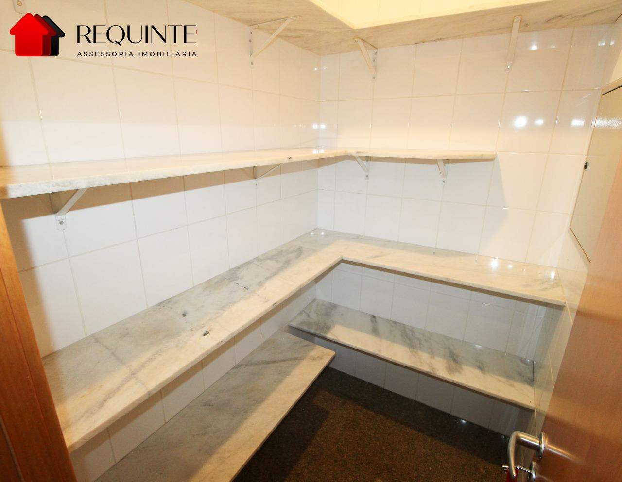 SQN 213 – Ed. Via Mirante do Parque, 4 quartos, 2 Vagas e 180m² – Asa Norte