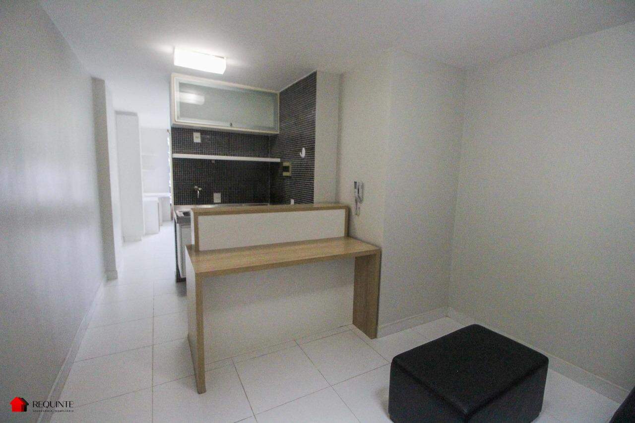 CLSW 104 – Ed. Portal Plaza, 01 Quarto, semi-mobiliado, 31m²- Sudoeste