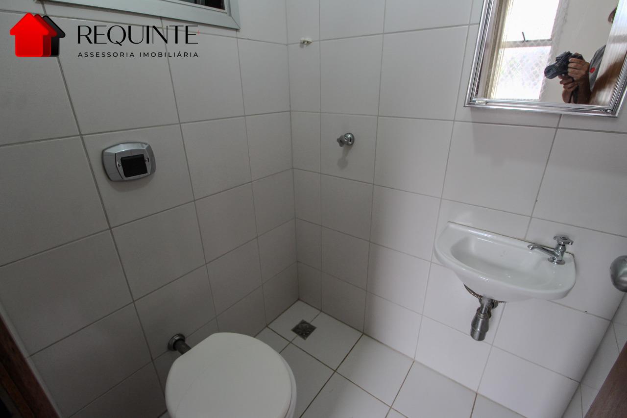 spkq7-img-2776-1779827306 SQSW 301 – Ed. Porto Rico, 03 Quartos, 01 suíte e 01 garagem, 82m²– Sudoeste.