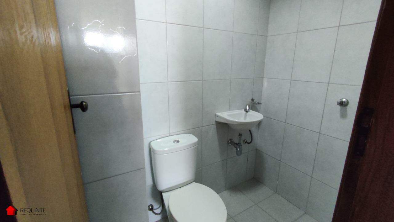 ssuw4j-img-20240615-094117-1771528224 SHRF / CLS 08- Loja Térrea, frente a avenida principal 236m² Escriturada Riacho fundo I