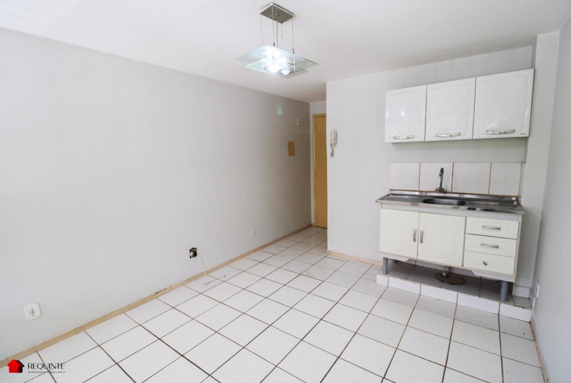 SCLN 410 Bloco C – Kitinete de 01 quarto, Asa Norte