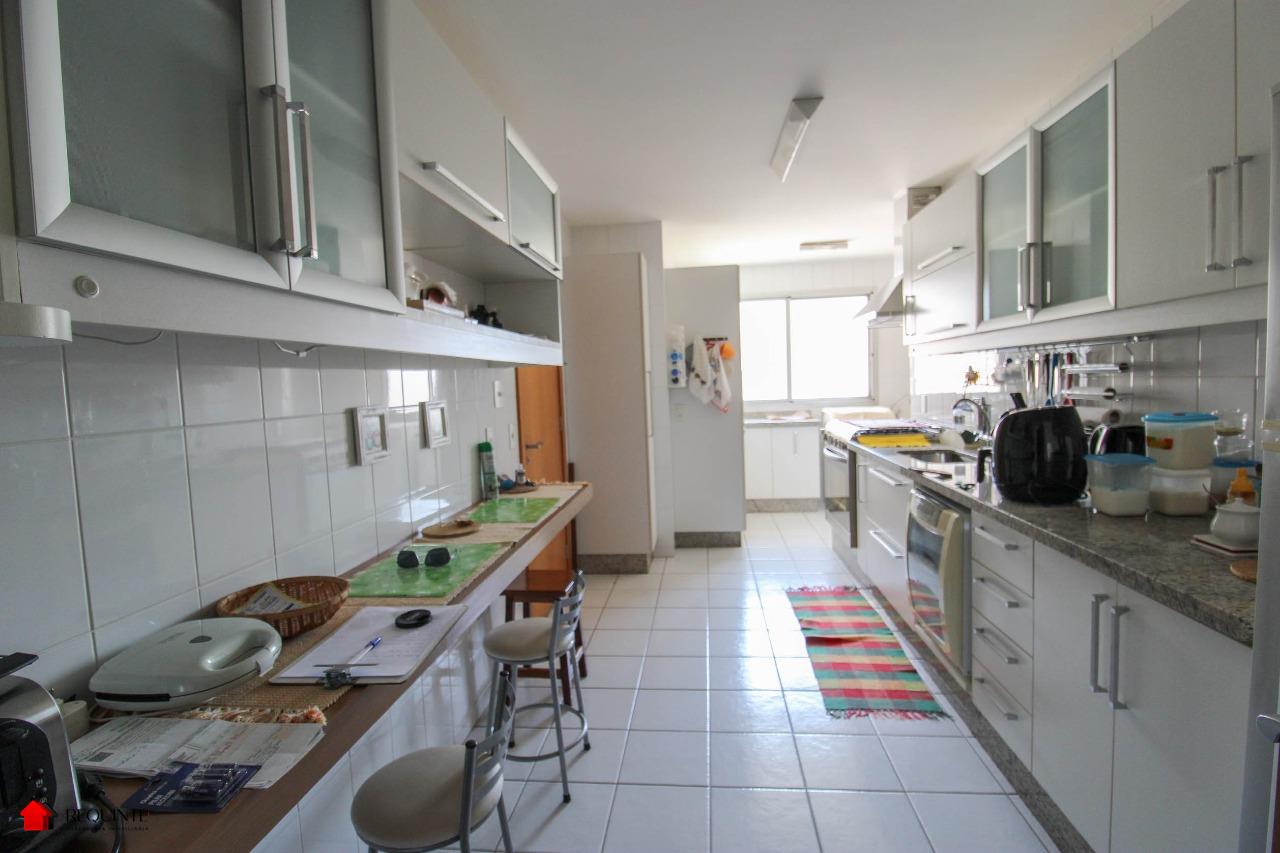 SQB Quadra 01 – 04 quartos, 02 suítes, 02 garagens, varanda e lazer 139m², Guara