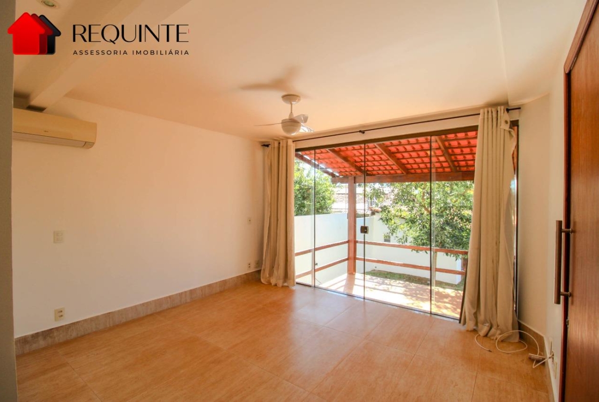 Condominio Ville de Montagner, Casa com 04 Quartos suítes e 04 vagas – Jardim Botânico