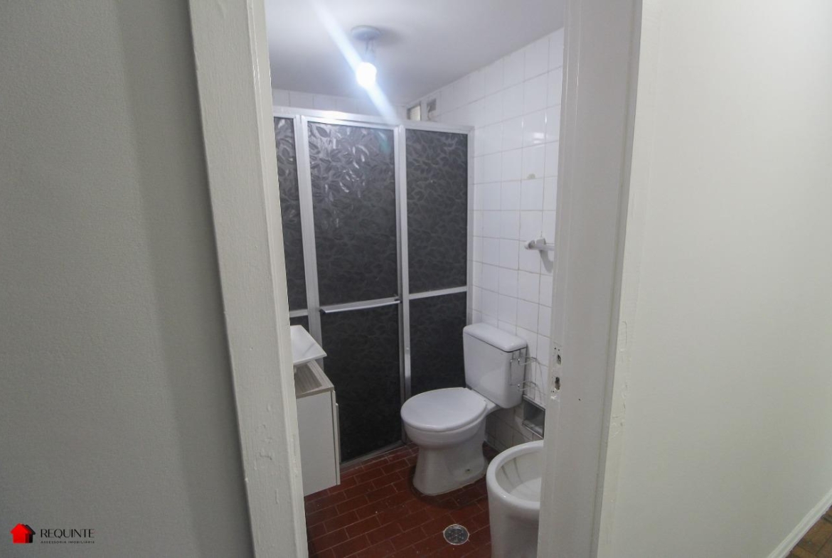 SQS 412, Bloco I – 03 Quartos mais DCE, Vazado, Nascente, vista livre 77m²
