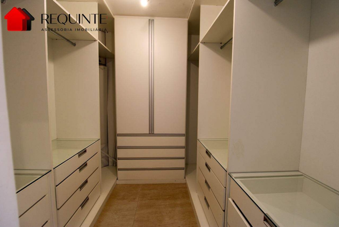 Condominio Ville de Montagner, Casa com 04 Quartos suítes e 04 vagas – Jardim Botânico
