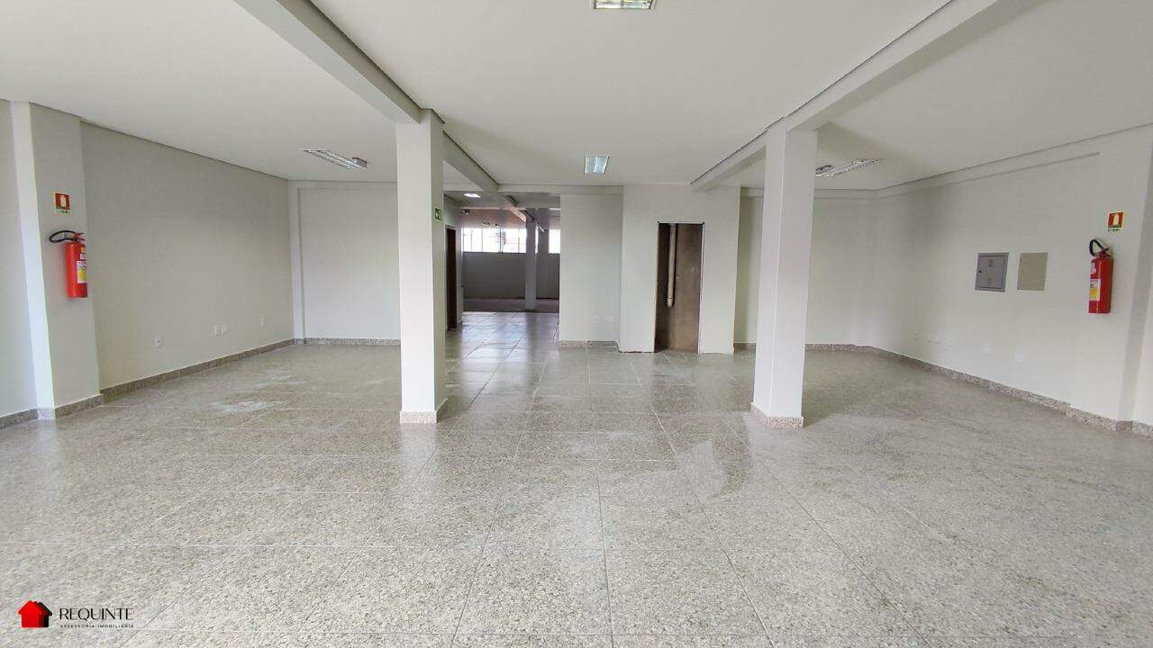 xf9ch-img-20240615-093544-1771528225 SHRF / CLS 08- Loja Térrea, frente a avenida principal 236m² Escriturada Riacho fundo I