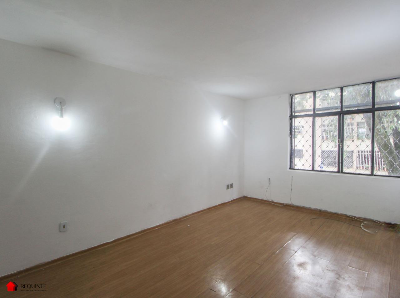 SQS 410 BL. J – Ótimo estado, 02 Quartos + deposito no subsolo, 60 m²- Asa Sul