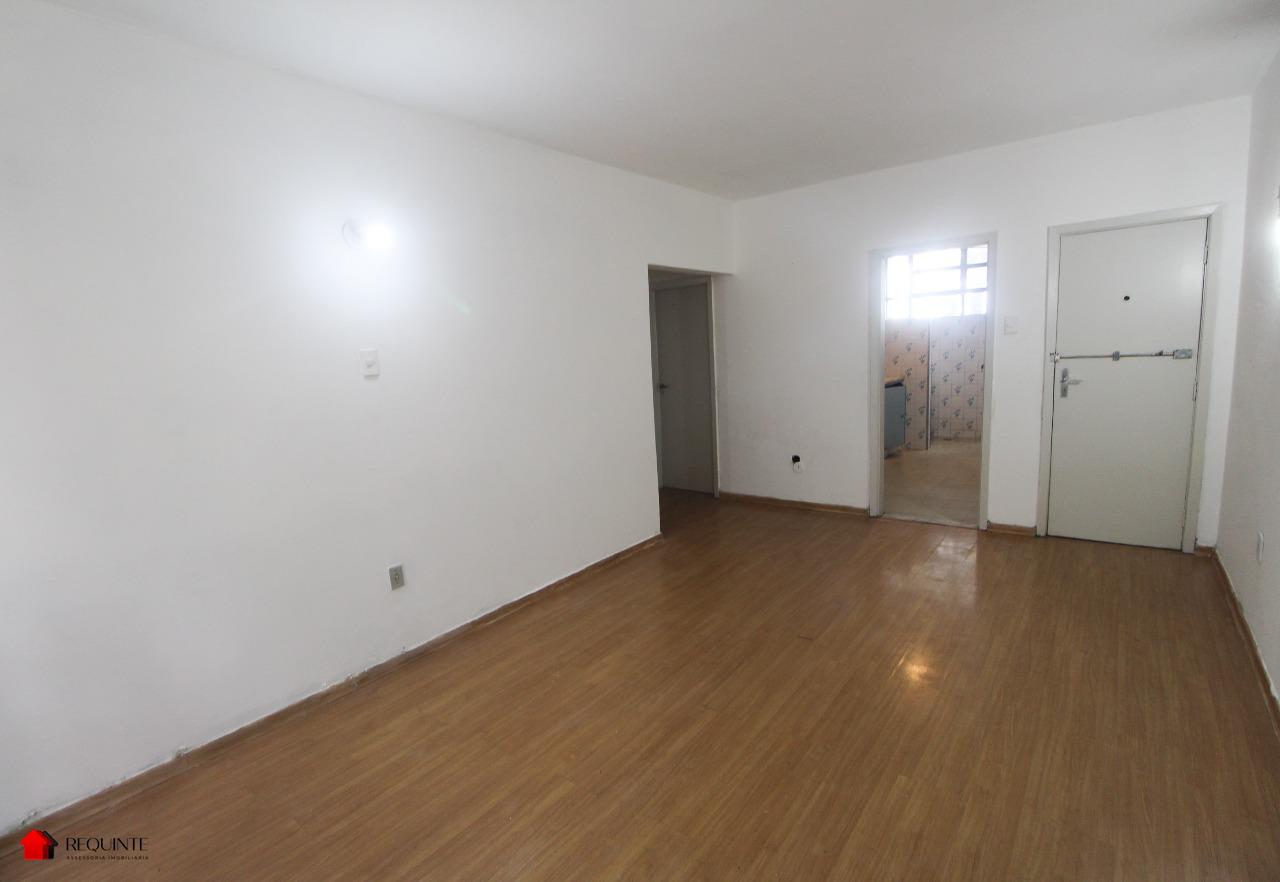 SQS 410 BL. J – Ótimo estado, 02 Quartos + deposito no subsolo, 60 m²- Asa Sul