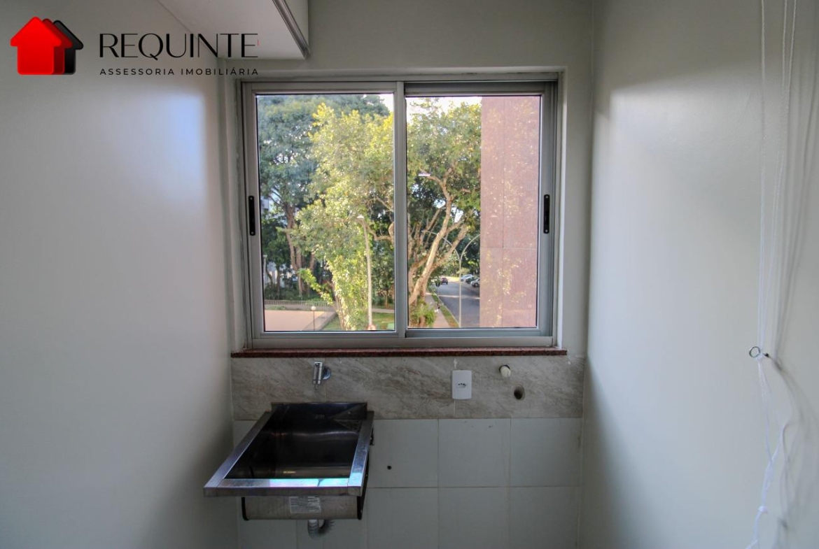 SQN 216, BLOCO A – Reformado, 01 Quarto, 01 Vaga de garagem, Vista livre com elevador – 42m²