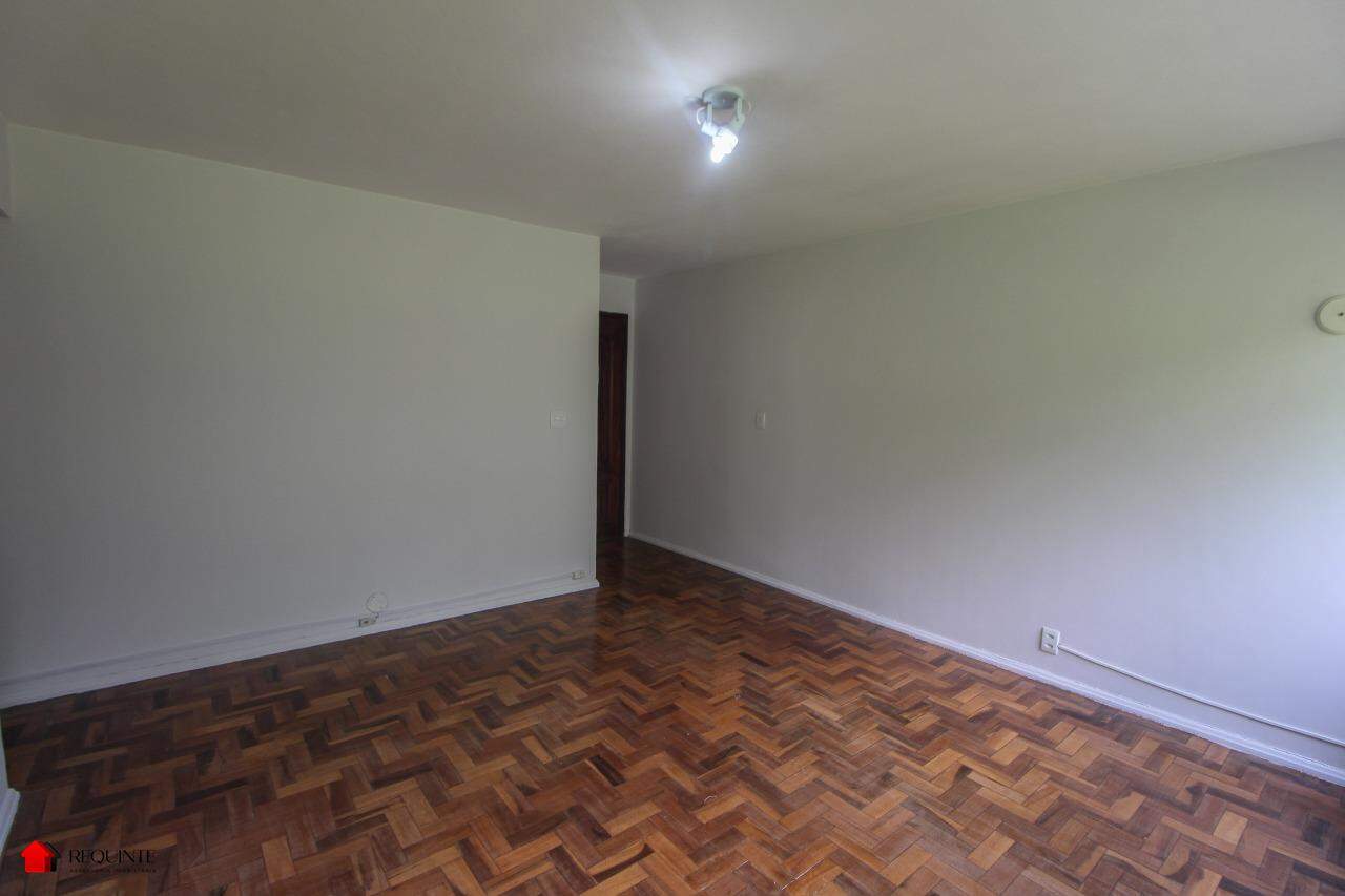 yjosx-04-1771684576 SQS 412, Bloco I – 03 Quartos mais DCE, Vazado, Nascente, vista livre 77m²