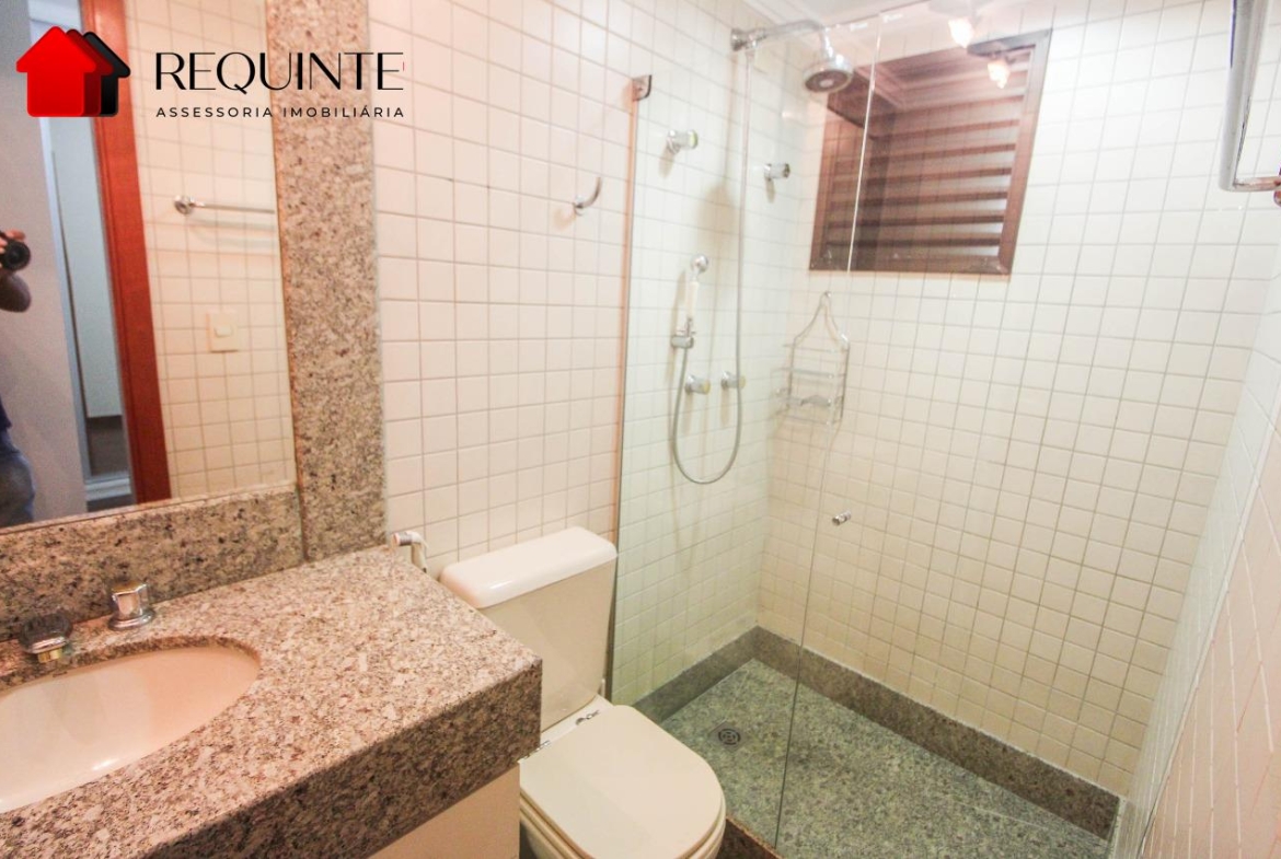 SQS 116 Bloco E – Ed. Cabrália, 04 quartos, 02 suíte, 02 vagas, 184m², Asa Sul