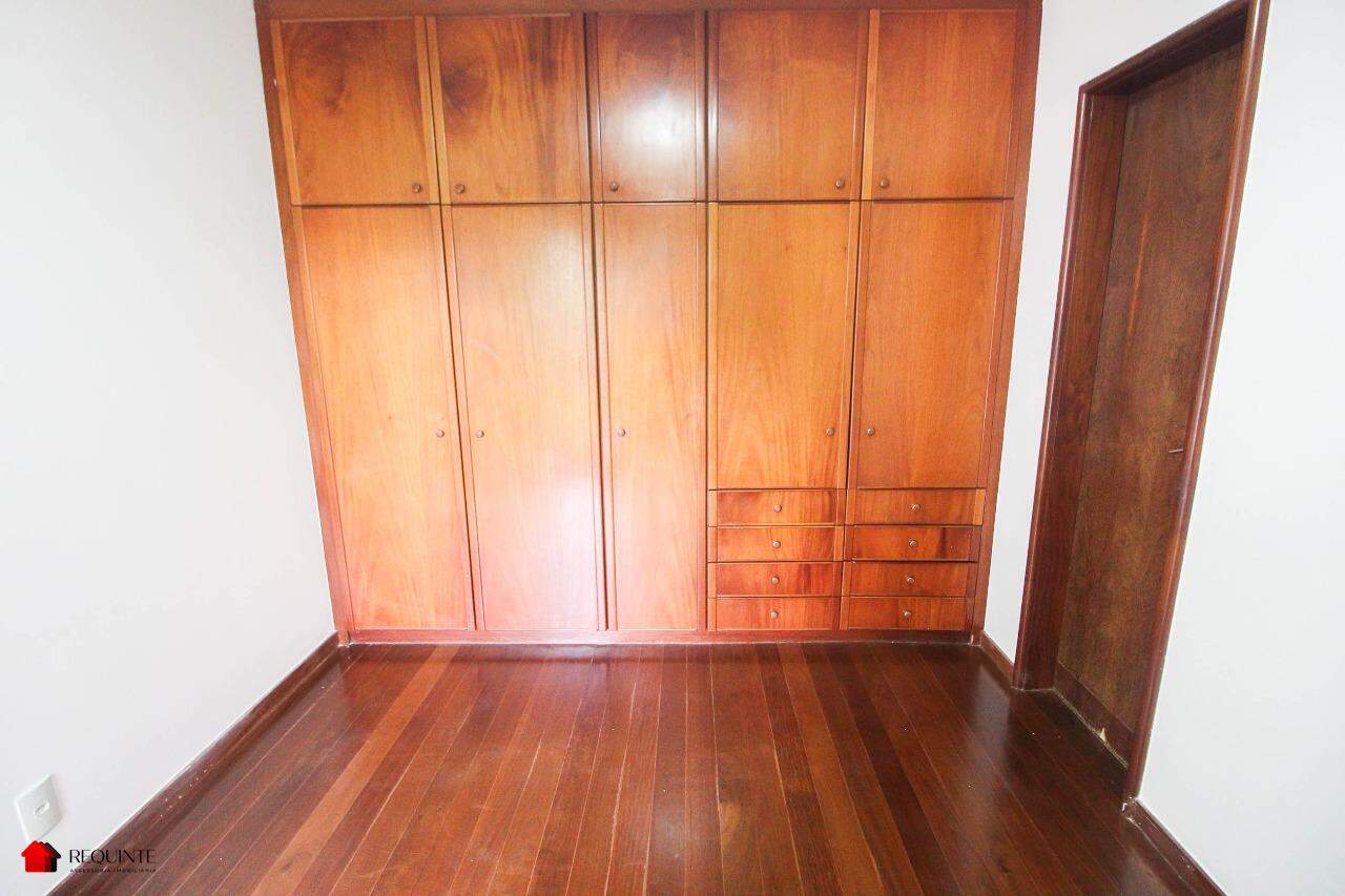 z5068-06-1773670991 SQSW 102 BL. G – Ed. Porto Alegre, 3 Quartos, sendo 1 Suíte, 100m²