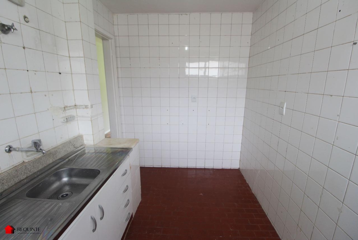 SQS 412, Bloco I – 03 Quartos mais DCE, Vazado, Nascente, vista livre 77m²