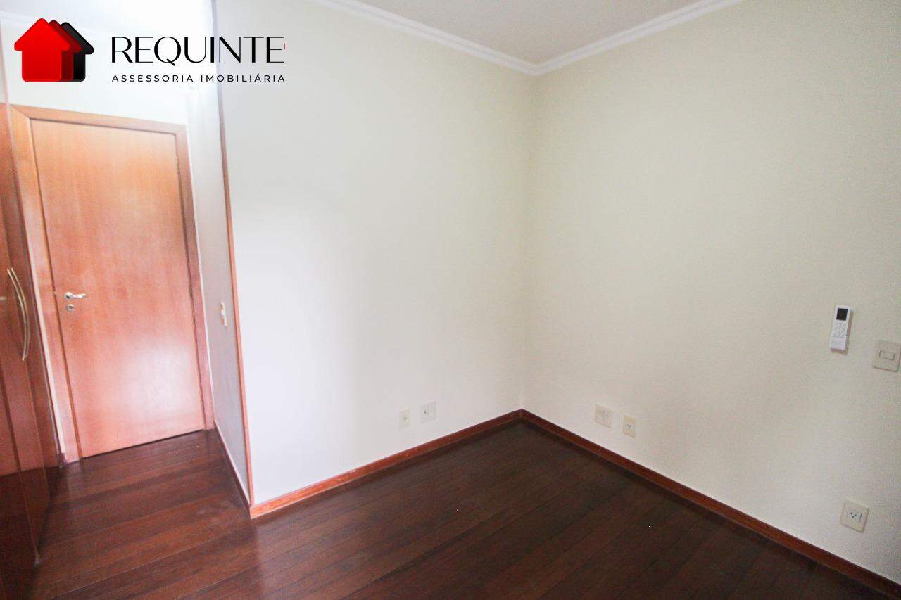 zql3u-17-1776523123-1 SQS 116 Bloco E – Ed. Cabrália, 04 quartos, 02 suíte, 02 vagas, 184m², Asa Sul