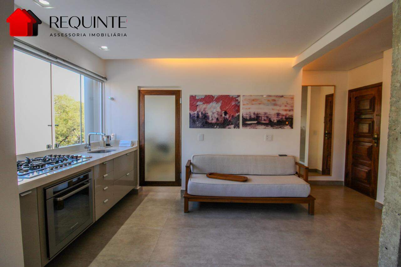 2ndob-img-5522-1783442619 SQS 213 – Reformado. 03 quartos, 01 Suíte, vaga e DCE, vista livre e 120m²- Asa Sul.