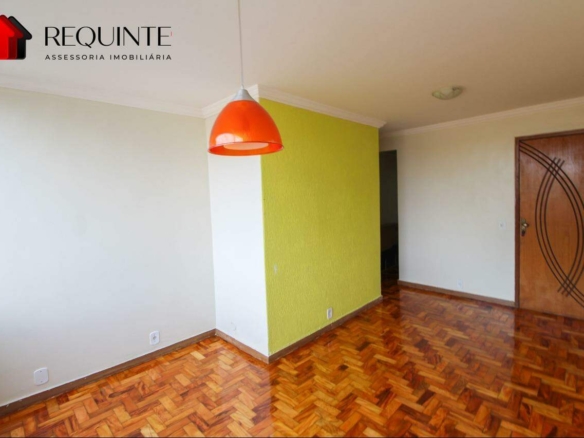 QI 08, Bloco E, 02 quartos vazado 56m², 01 Vaga, ótima localização, Guara I
