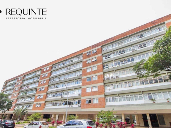 SQN 210 BL. C – 03 quartos, 01 suíte, vazado e 01 garagem, 123m², Asa Norte