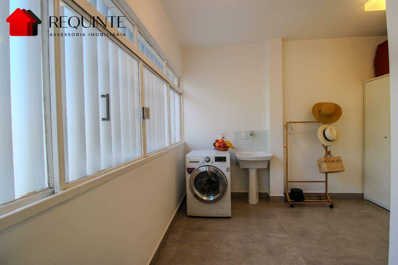 514m1-img-5551-1783442620 SQS 213 – Reformado. 03 quartos, 01 Suíte, vaga e DCE, vista livre e 120m²- Asa Sul.